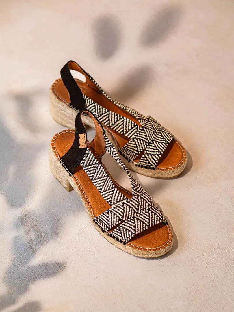 Toni Pons Cuñas Medias | Abiertas | DALYN - Alpargata de mujer con tacón ancho y elásticos bicolor | DALYN