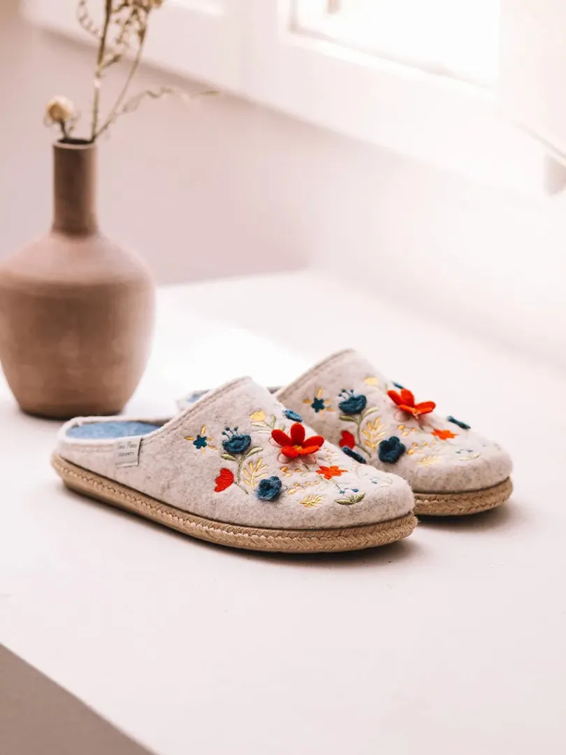 Toni Pons Slippers | DELI-EF - Slippers para mujer en fieltro con flores | DELI-EF