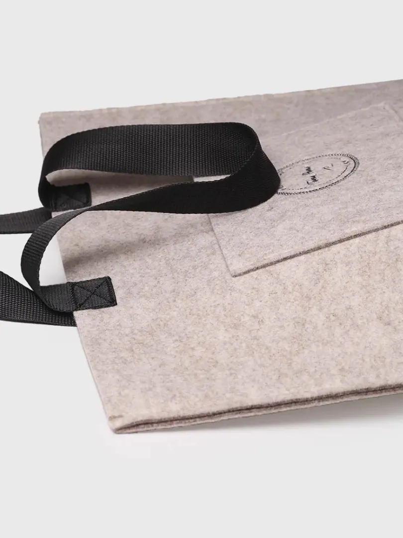 Toni Pons Bolsos | GINA-CD - Bolso para mujer hecho en fieltro | GINA-CD