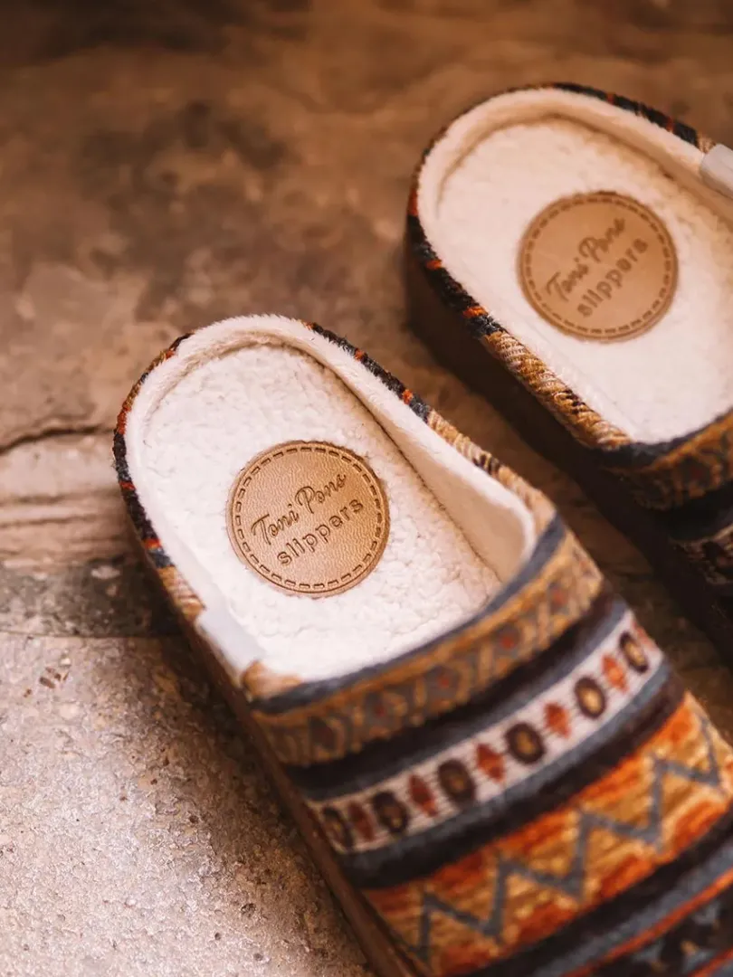 Toni Pons Slippers | JOYCE-YA - Zapatilla de casa de mujer con motivos étnicos | JOYCE-YA