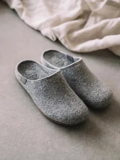 Toni Pons Slippers | MONA-FR - Zapatilla tipo zueco para mujer en fieltro reciclado | MONA-FR
