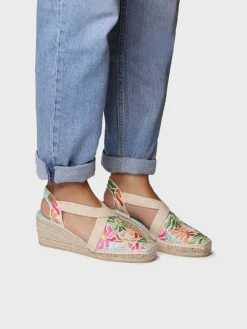 Toni Pons Cuñas Medias | Cerradas | MONTJOI - Alpargata de cuña de mujer con bordados multicolor | MONTJOI